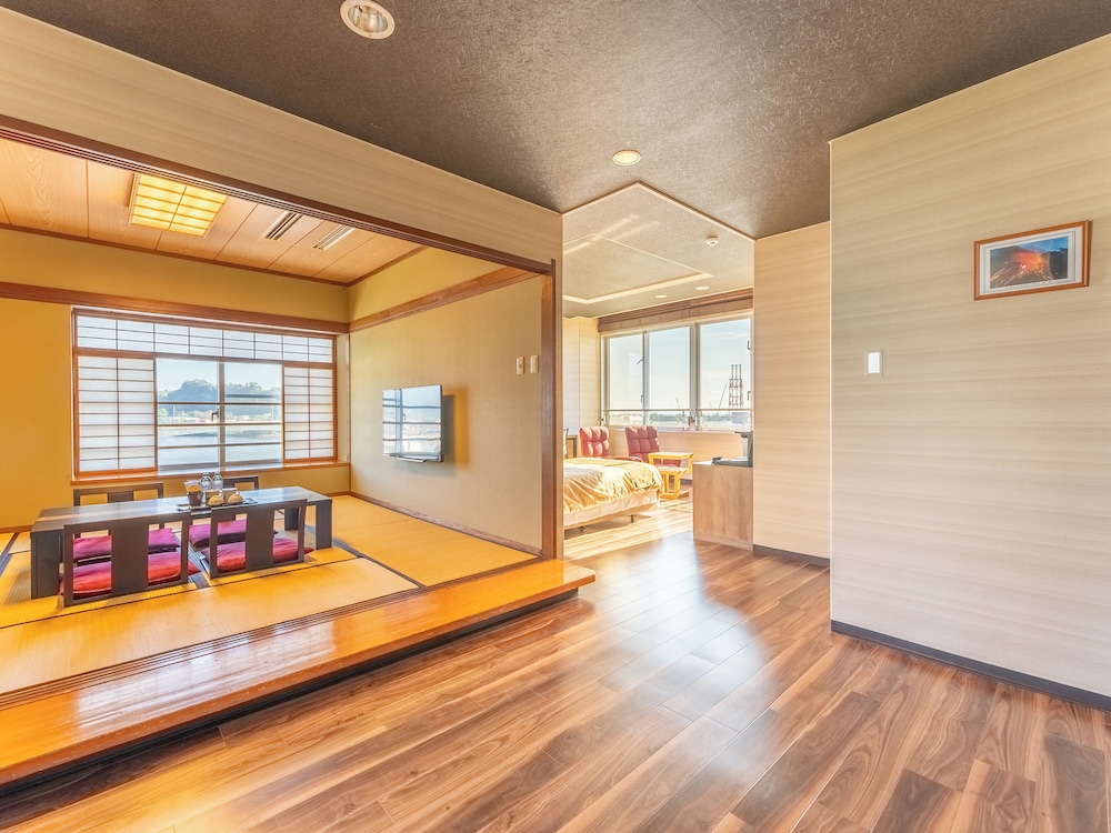 デラックス ツインルーム 喫煙可 オーシャンビュー 客室2 | リブマックスリゾート桜島シーフロント