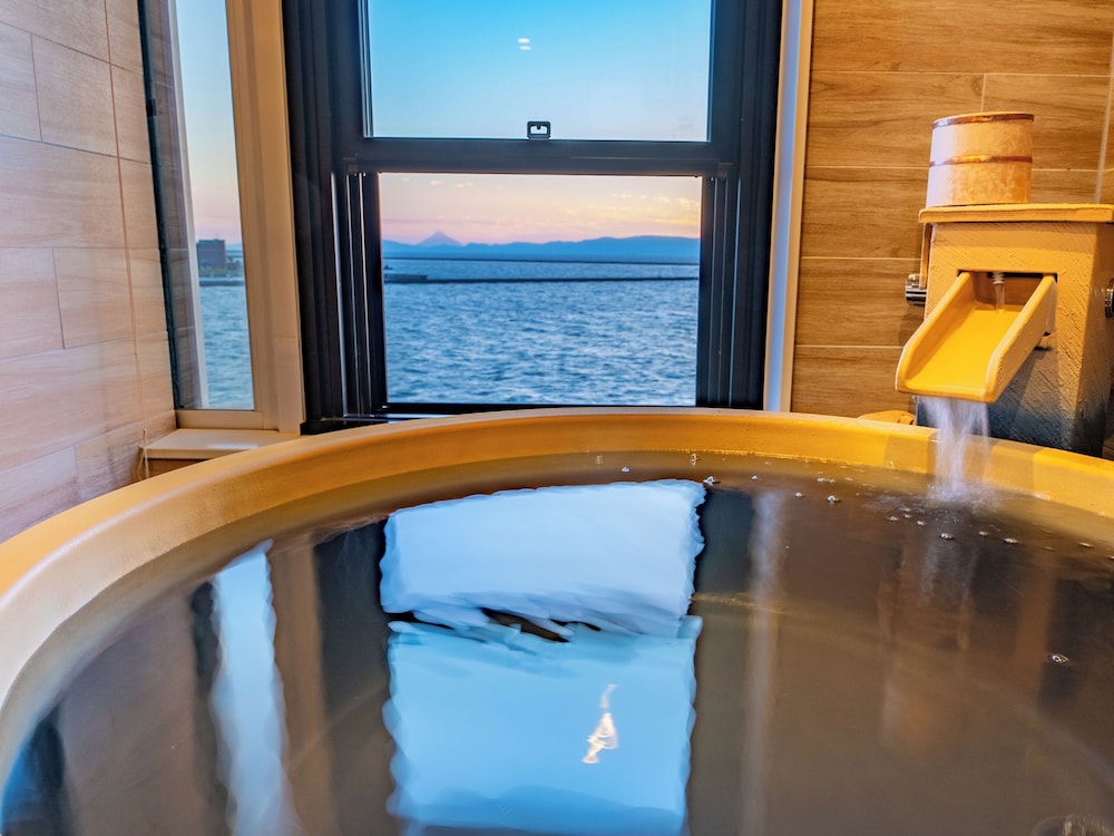 スタンダード ツインルーム 喫煙可 オーシャンビュー 客室4 | リブマックスリゾート桜島シーフロント