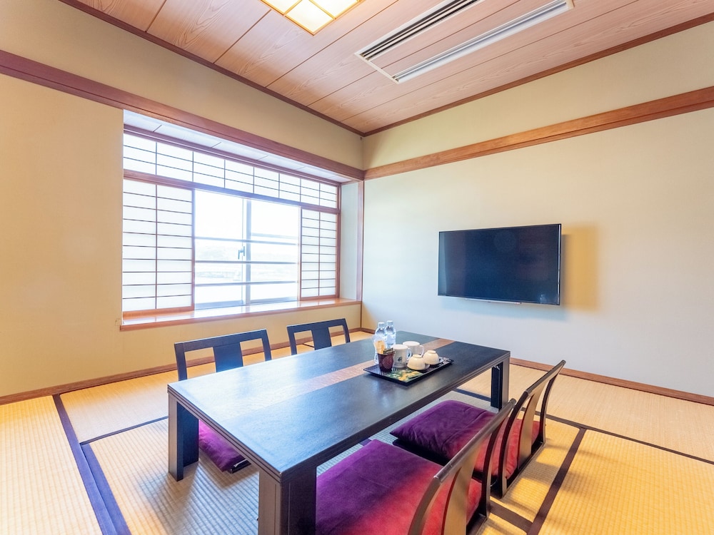 デラックス ツインルーム 喫煙可 オーシャンビュー 客室10 | リブマックスリゾート桜島シーフロント