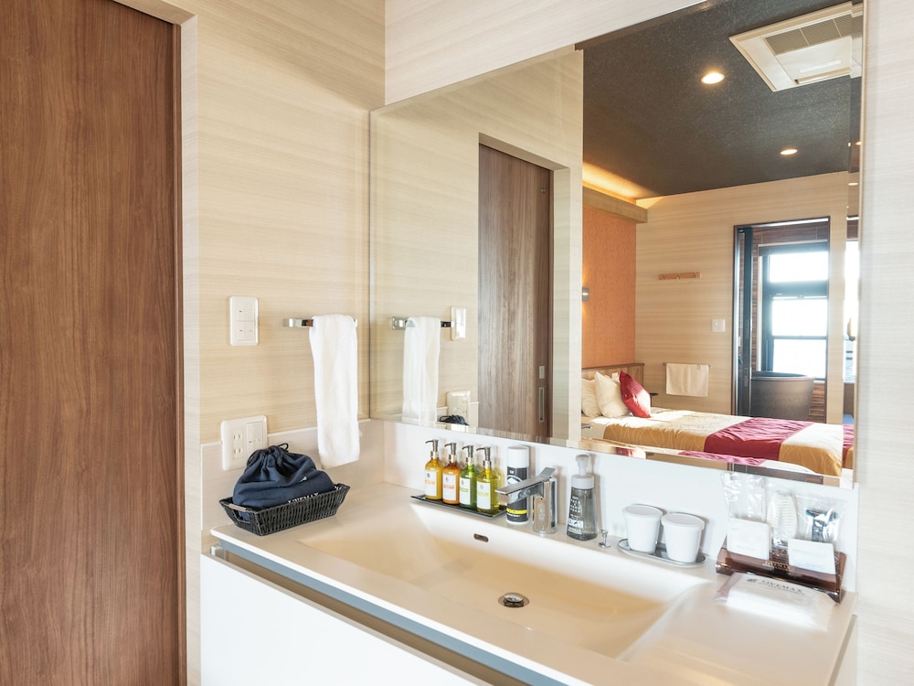 スタンダード ツインルーム 喫煙可 オーシャンビュー 客室6 | リブマックスリゾート桜島シーフロント