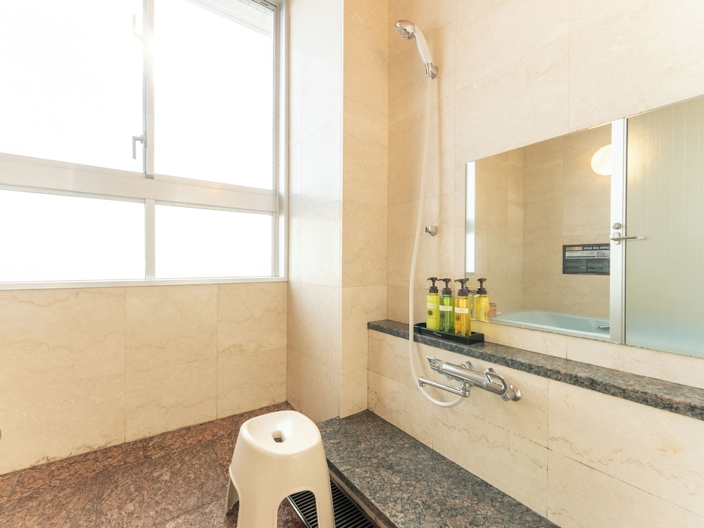 デラックス ツインルーム 喫煙可 オーシャンビュー 客室5 | リブマックスリゾート桜島シーフロント