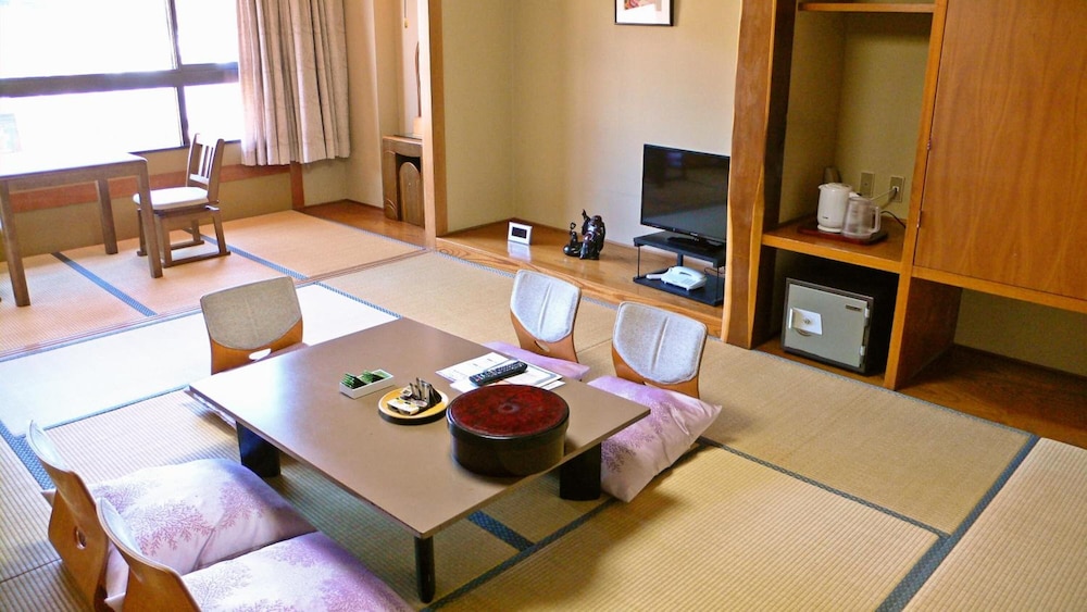 レストラン1 | 湯多利の里 伊那華
