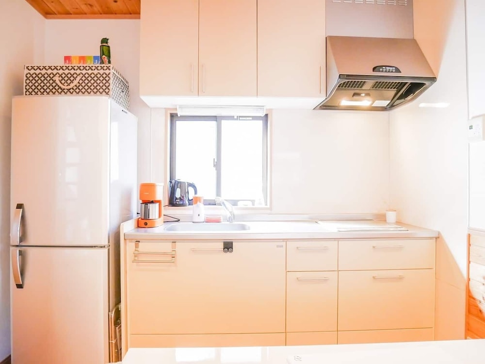 一棟貸し 専用キッチン0 | オーシャン ビュー ハウス