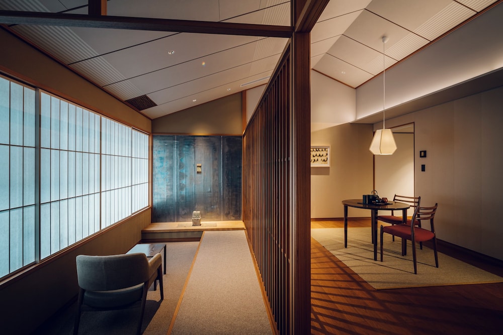 デラックスプレミア 客室5 | THE HIRAMATSU 京都