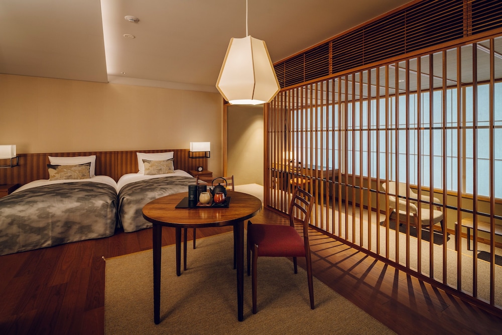 デラックスプレミア 客室6 | THE HIRAMATSU 京都
