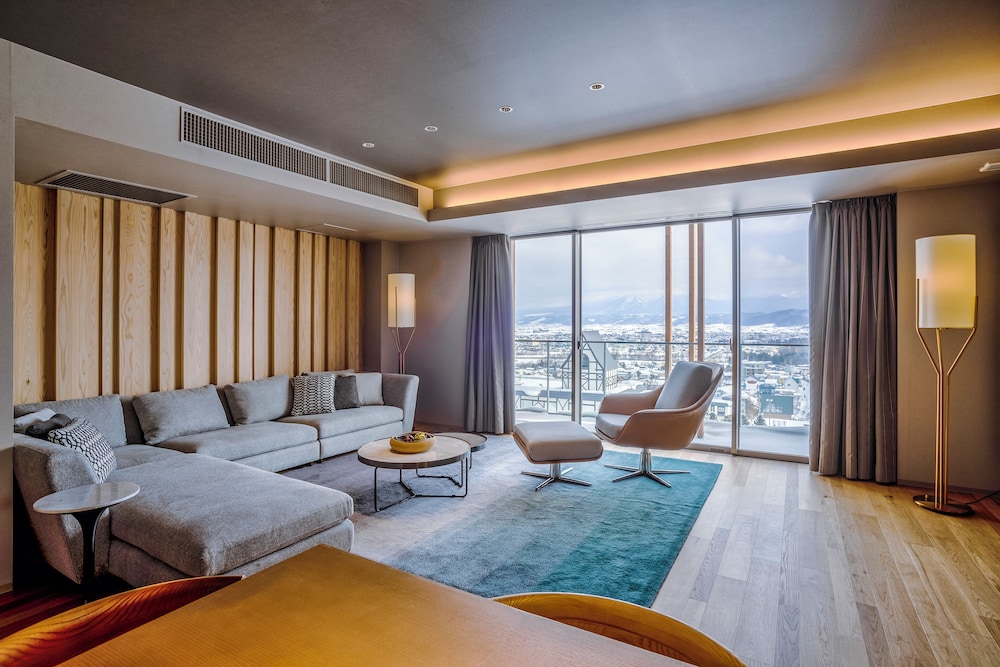 3 ベッドルーム ペントハウススイート リビング エリア7 | フェニックス富良野