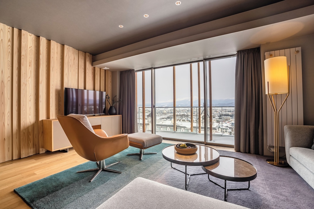 3 ベッドルーム ペントハウススイート リビング エリア5 | フェニックス富良野