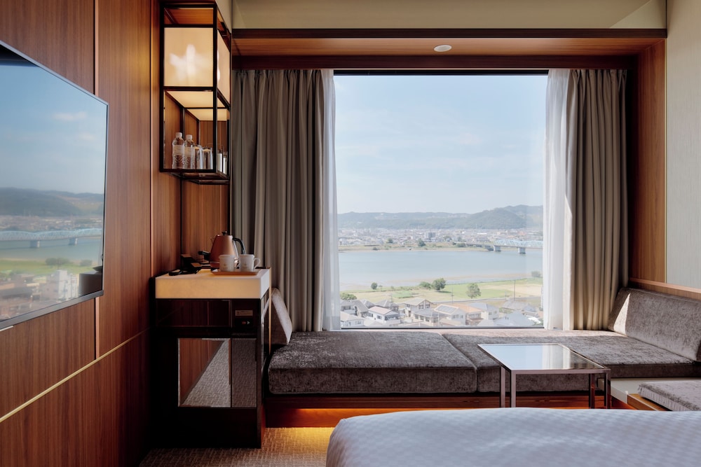 キングルーム　禁煙 部屋からの景観0 | カンデオホテルズ 南海和歌山