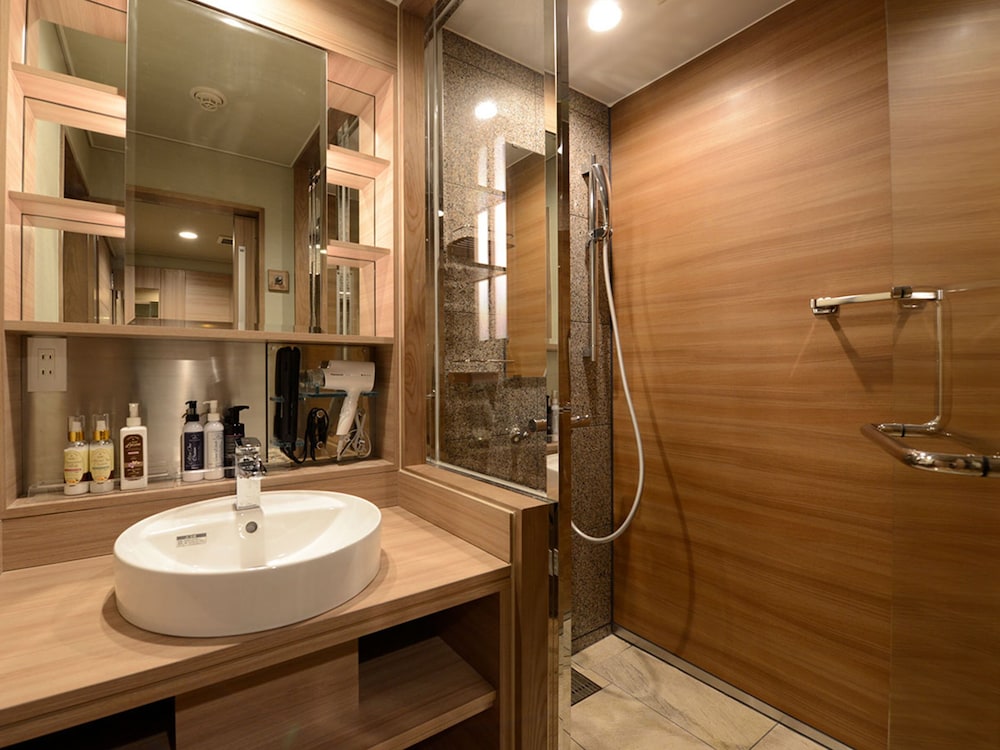 エコノミー ダブルルーム 禁煙 バスルーム0 | 目黒ホリックホテル