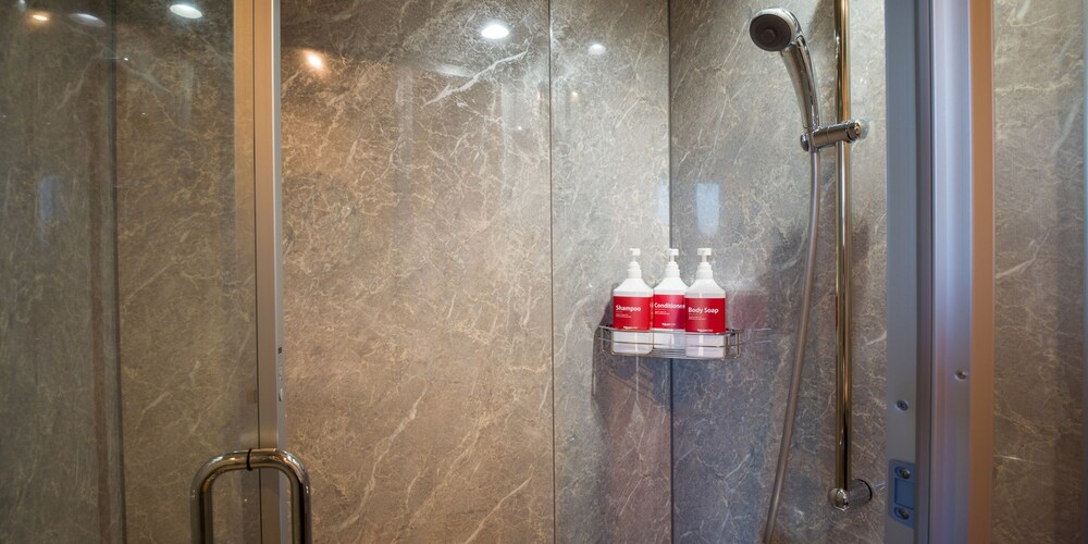 [ペット不可]スタンダードルーム 203 バスルームのシャワー0 | Rakuten STAY MOTEL 九十九里浜片貝