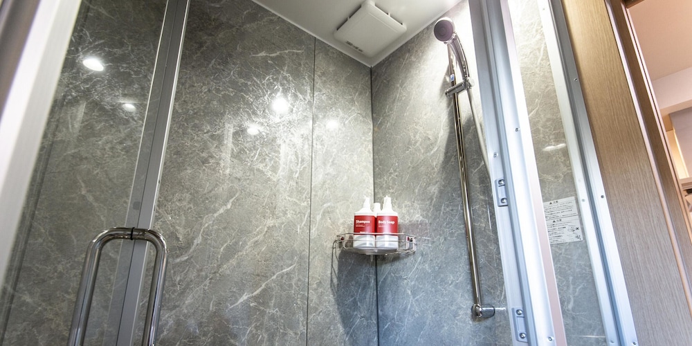 [ペット不可]スタンダードルーム バスルームのシャワー0 | Rakuten STAY MOTEL 日光鬼怒川