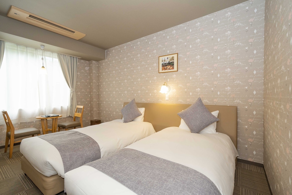 ベーシック ツインルーム 禁煙 客室2 | ソラ ホテル 軽井沢 アウトレット