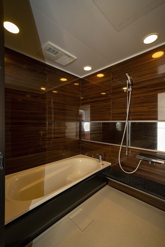 デラックス 4 人部屋 禁煙 客室の設備とサービス1 | ソラ ホテル 軽井沢 アウトレット