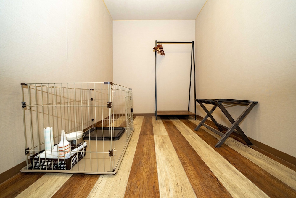 デラックス 4 人部屋 禁煙 客室3 | ソラ ホテル 軽井沢 アウトレット