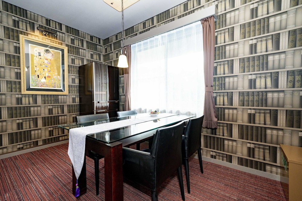 デラックス 4 人部屋 禁煙 客室2 | ソラ ホテル 軽井沢 アウトレット