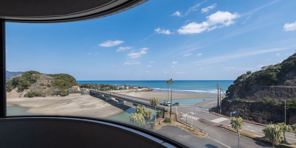 スタンダード ダブルルーム 禁煙 シービュー 客室3 | ホテルシーズン日南