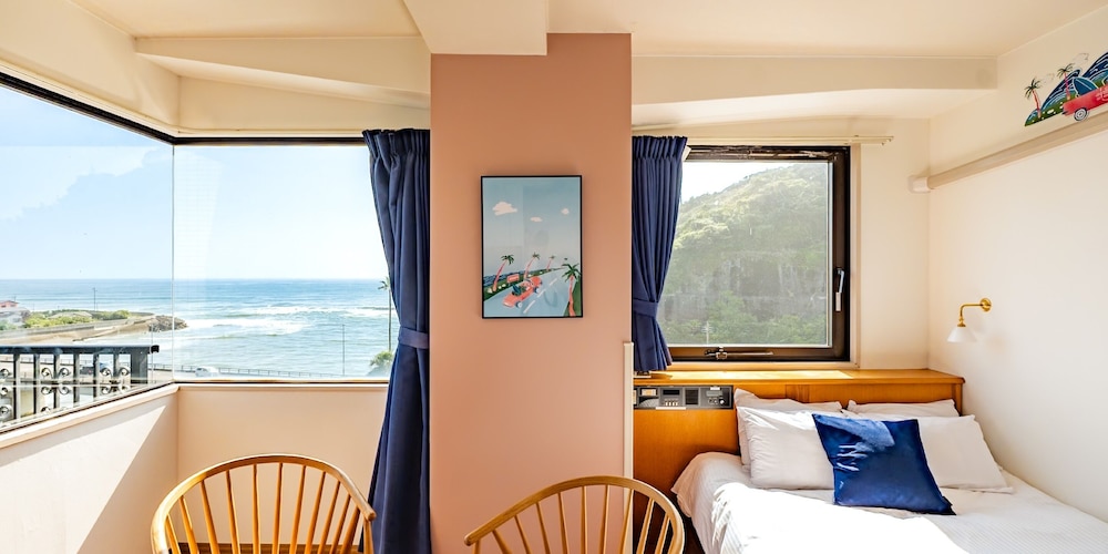 スタンダード ダブルルーム 禁煙 シービュー 客室9 | ホテルシーズン日南