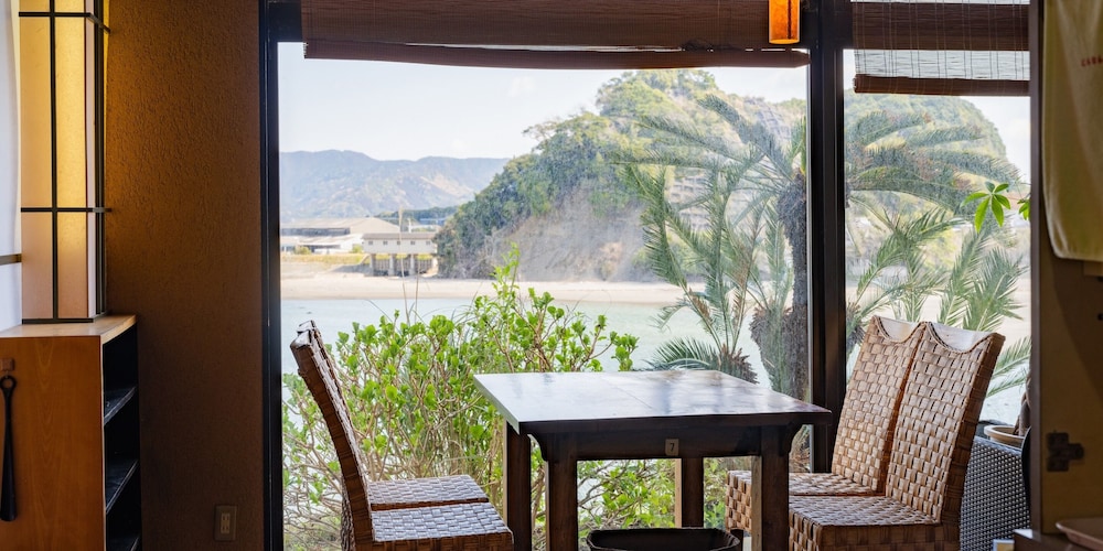 レストラン1 | ホテルシーズン日南