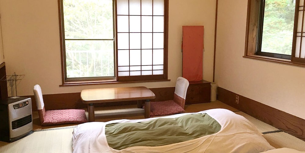和室7.5畳　共用バスルーム 客室3 | ゆぽっぽ箱根 - YUPOPPO Hakone