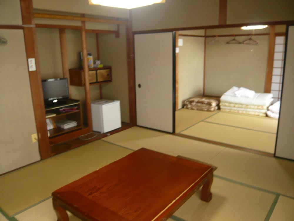 客室1 | ユースホステル和邇浜青年会館 客室1 | ユースホステル和邇浜青年会館