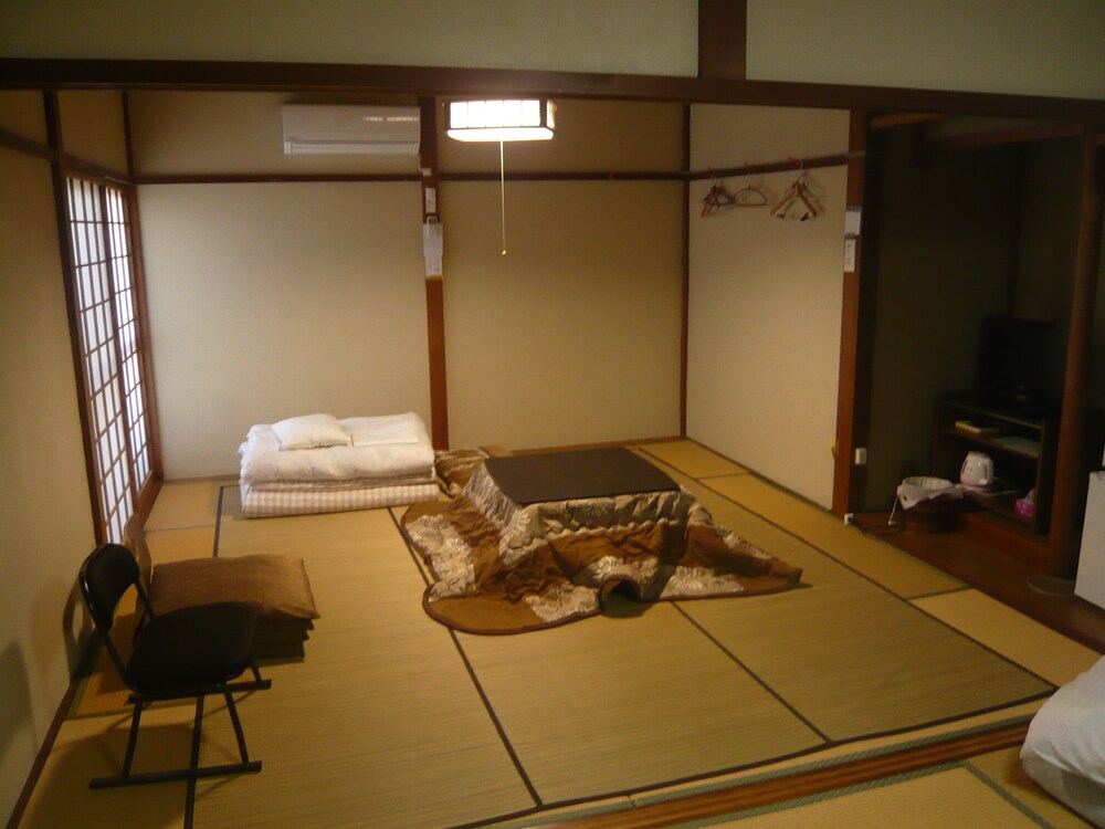 和風クワドラプルルーム レイクビュー | ユースホステル和邇浜青年会館
