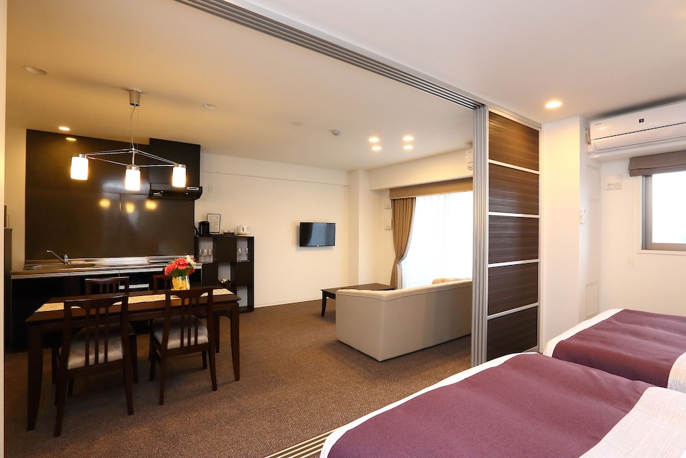 ジュニア スイート 客室1 | Marina Sunrise Osaka Bay