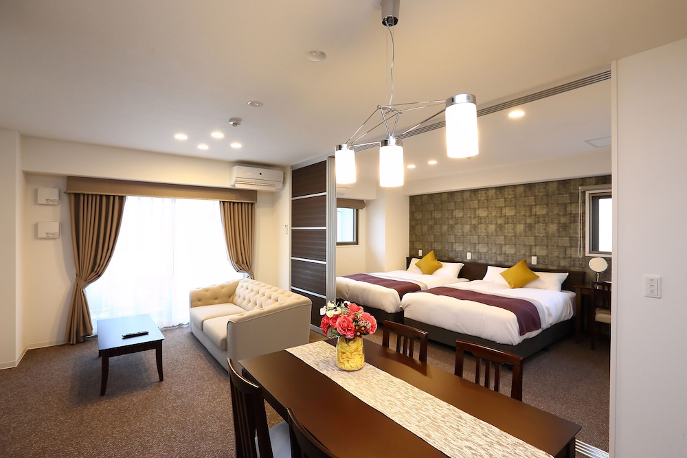 客室1 | Marina Sunrise Osaka Bay