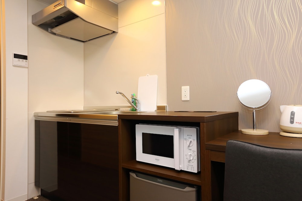 デラックス ツインルーム 専用簡易キッチン1 | Marina Sunrise Osaka Bay