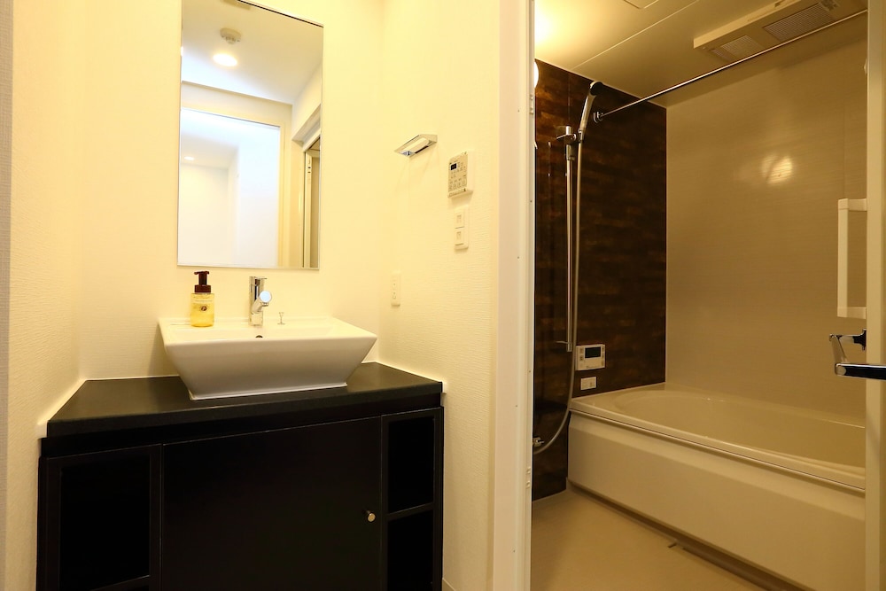 ジュニア スイート バスルーム0 | Marina Sunrise Osaka Bay