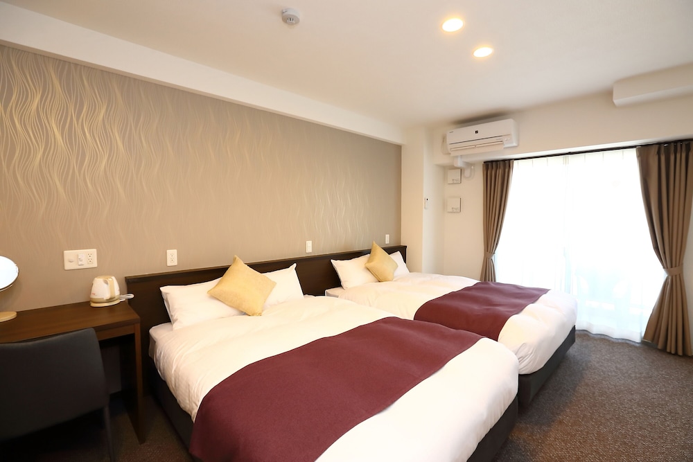 デラックス ツインルーム 客室2 | Marina Sunrise Osaka Bay