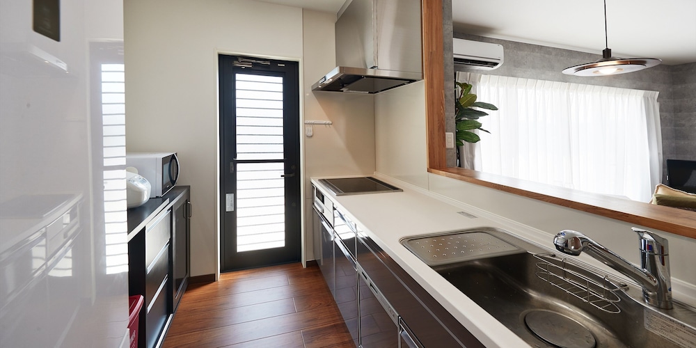 Rekibu2　デザイン ハウス 2 ベッドルーム 専用キッチン0 | 古宇利 side village Rekibu