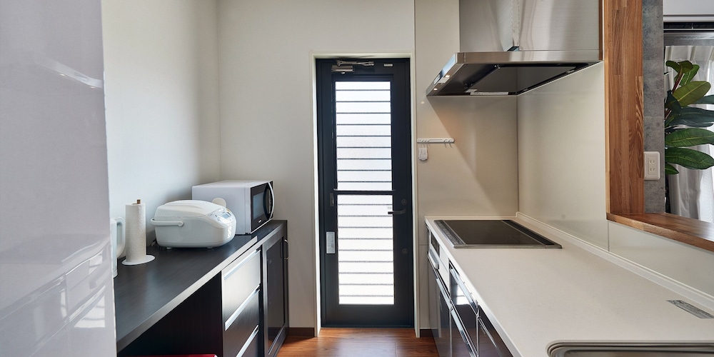 Rekibu2　デザイン ハウス 2 ベッドルーム 専用キッチン1 | 古宇利 side village Rekibu