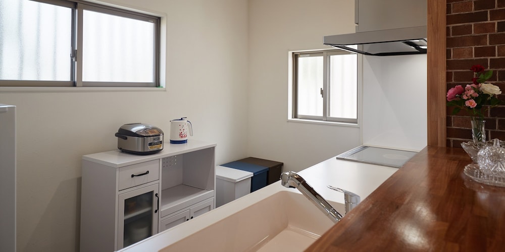 Rekibu5　デラックス ハウス 3 ベッドルーム（2階建） 専用キッチン1 | 古宇利 side village Rekibu