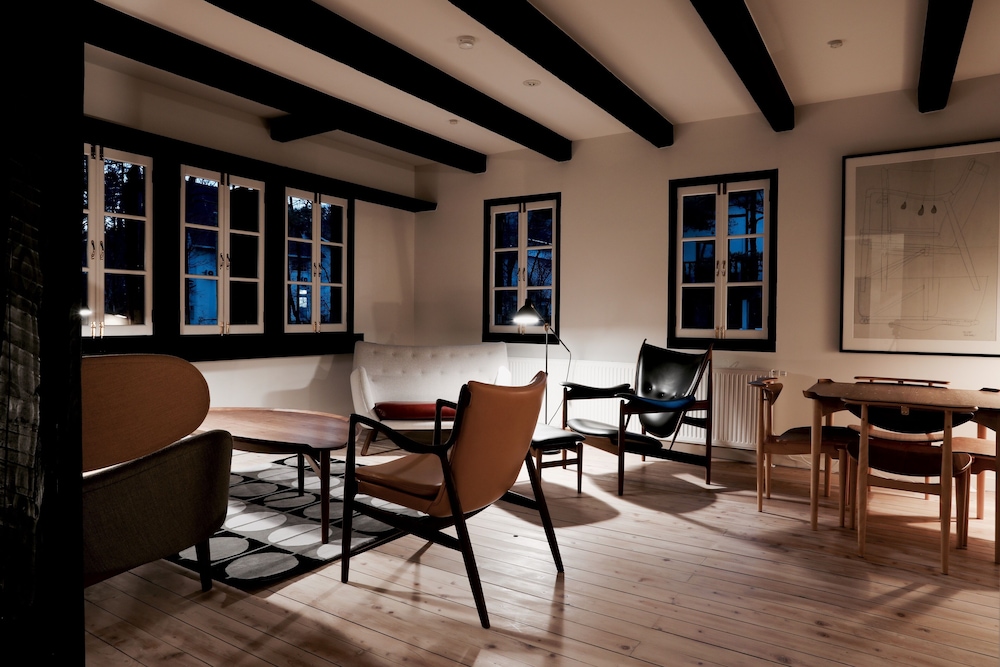 メインイメージ | HOUSE OF FINN JUHL HAKUBA