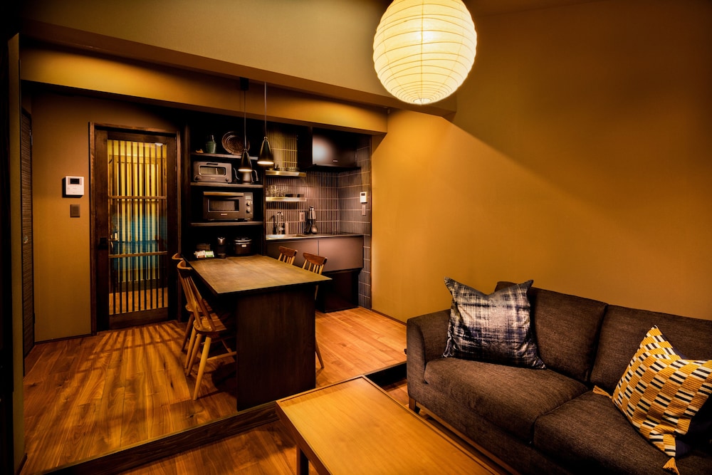京町家一棟貸し リビング エリア4 | SKY KYOTO