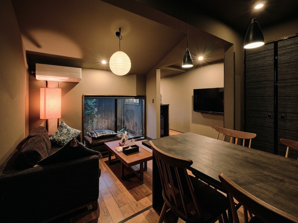 京町家一棟貸し リビング エリア9 | SKY KYOTO