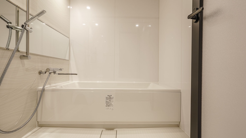 アオカコンドミニアムスイート 深めの浴槽0 | ホテルアオカ上五島