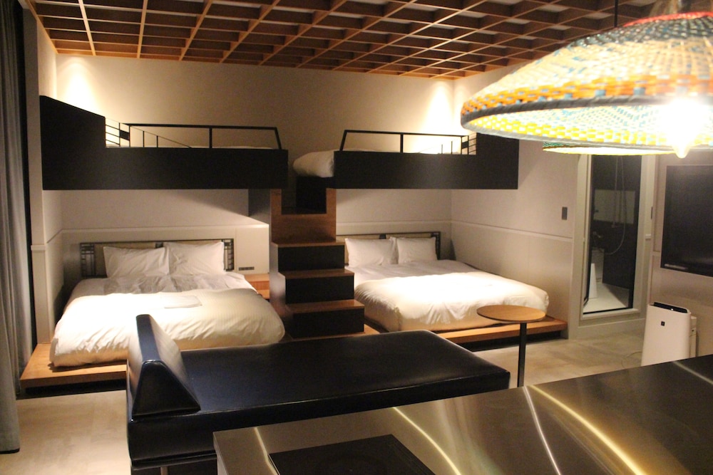 コンドミニアムレイヤーベッド 客室2 | ホテルアオカ上五島