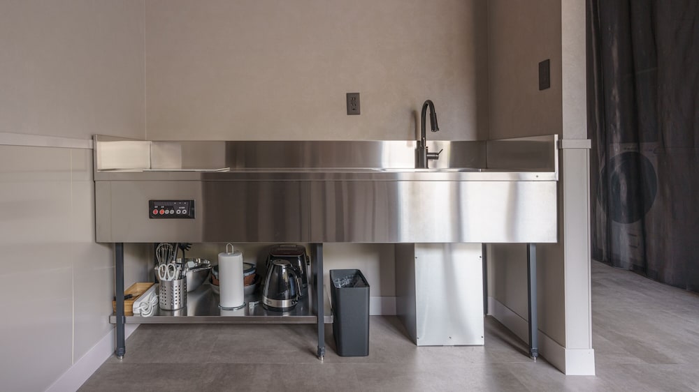 アオカコンドミニアムスイート 専用キッチン1 | ホテルアオカ上五島