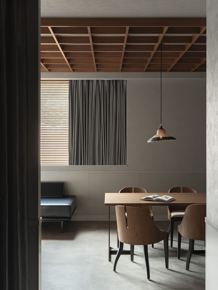 コンドミニアムフラット 客室内のダイニングエリア0 | ホテルアオカ上五島