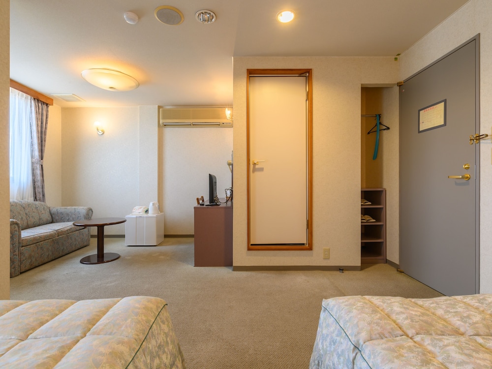 ツインルーム 喫煙可 客室1 | Tabist ステーションホテル磯部 伊勢志摩