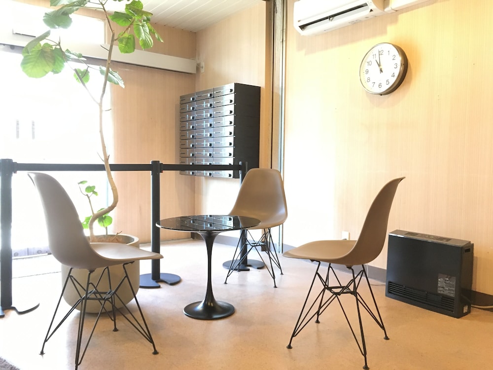 ロビー応接スペース1 | Hotel&Co.Sagami