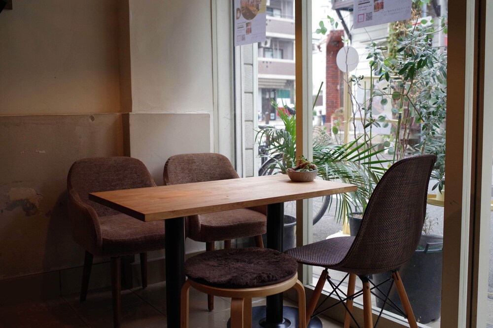 コーヒーショップ1 | Ini. kobe HOSTEL & CAFE/BAR コーヒーショップ1 | Ini. kobe HOSTEL & CAFE/BAR