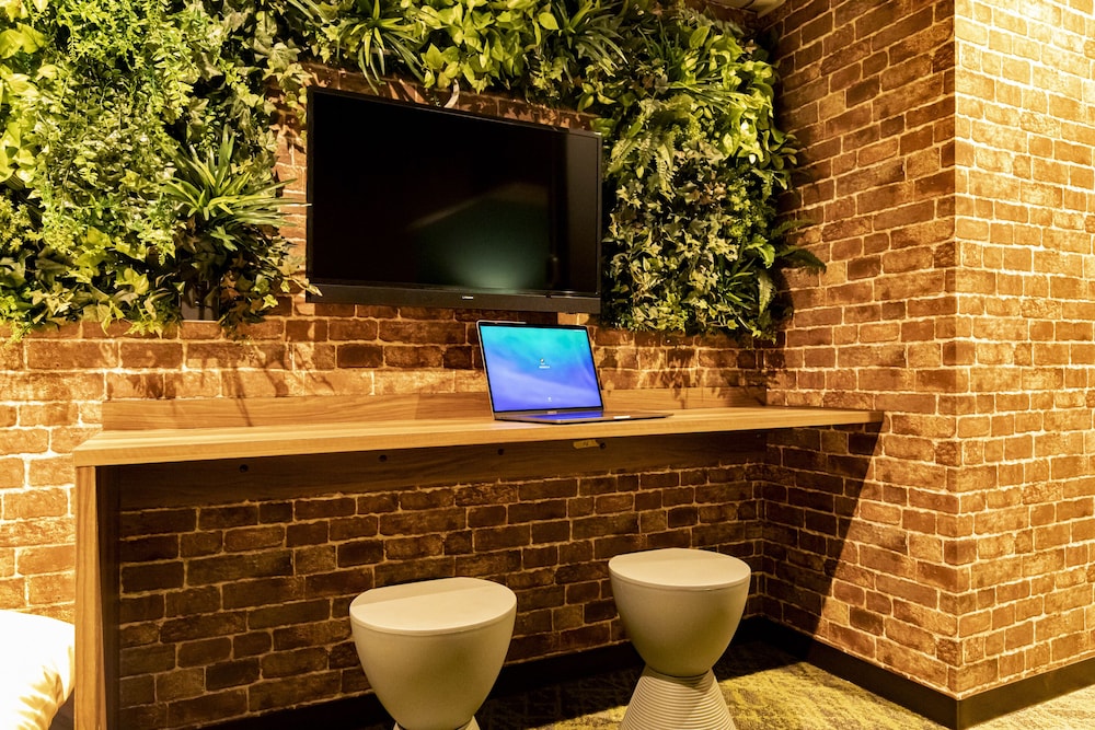 4 人部屋 (J) 客室3 | Under Railway Hotel Akihabara