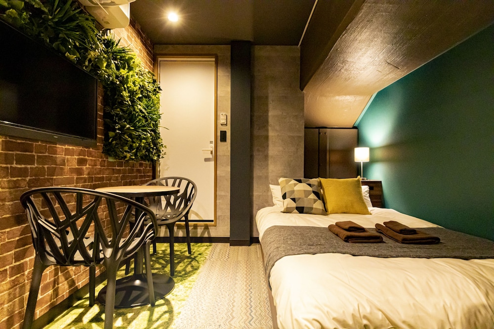 ダブルルーム (B) | Under Railway Hotel Akihabara