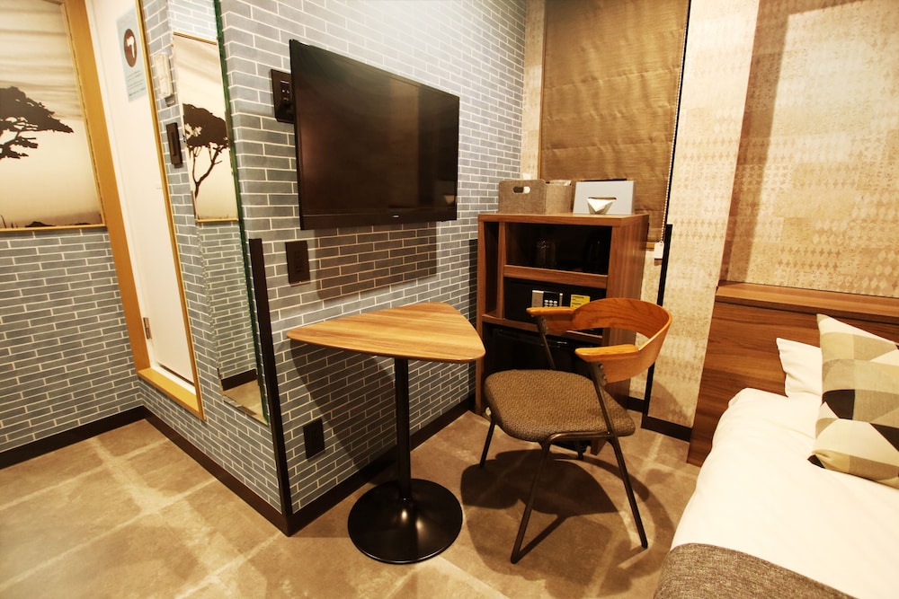 ダブルルーム (C) 客室1 | Under Railway Hotel Akihabara