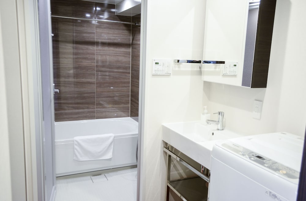 スタジオ 301 バスルーム1 | Dash Living Tsukiji