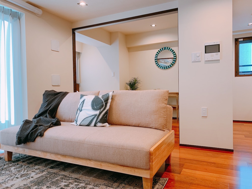 1 ベッドルーム 801 リビング エリア1 | Dash Living Tsukiji