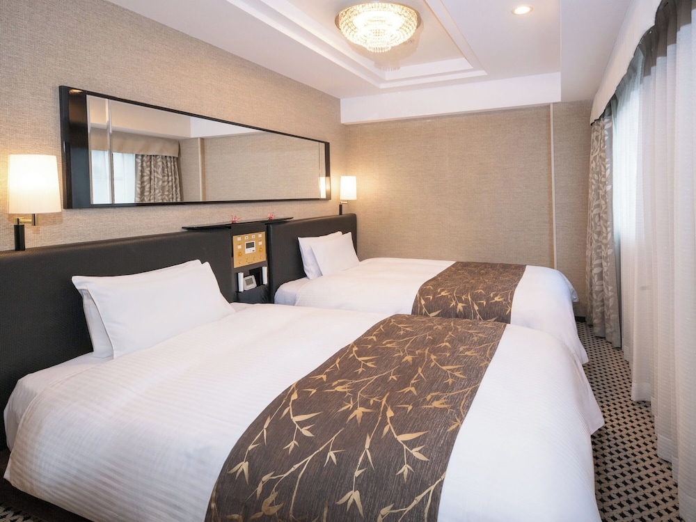 デラックス ツインルーム 2 ベッドルーム 禁煙 | アパホテル 〈人形町駅東〉