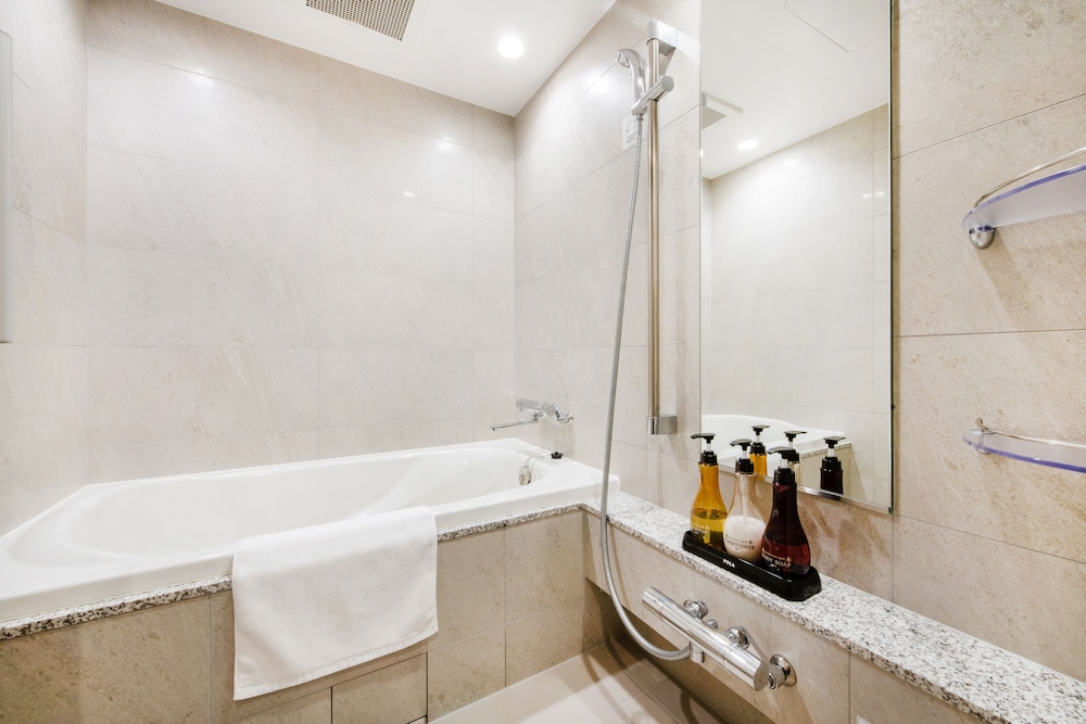 ハリウッドツイン バスルーム1 | ホテルフロント・イン福岡空港